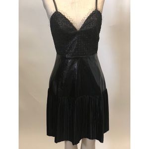 Lost Ink Blk strappy lace panel drop hem dress